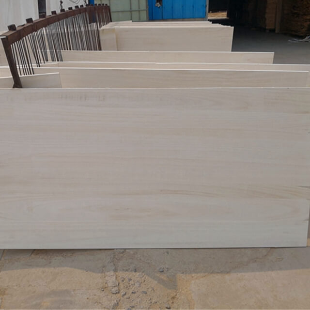 Pannelli e legname in legno di Paulownia