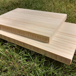 Fogli in multistrato di bamb&ugrave; da 4'x8' per uso mobili