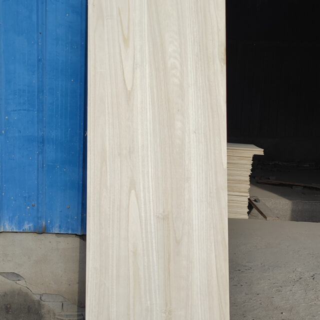 Pannelli e legname in legno di Paulownia